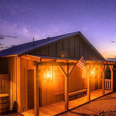 -Pet Friendly- Miners Cabin #6 - King Bed With Private Balcony Tombstone Dış mekan fotoğraf